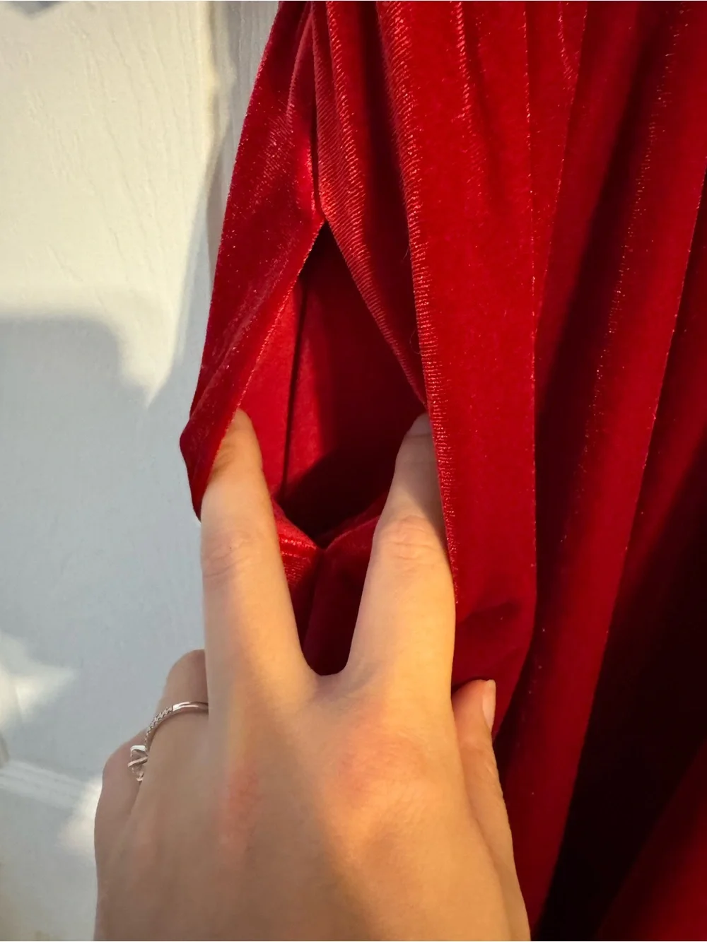 Copper Key Deep Red Velvet Puff-Sleeve Dress